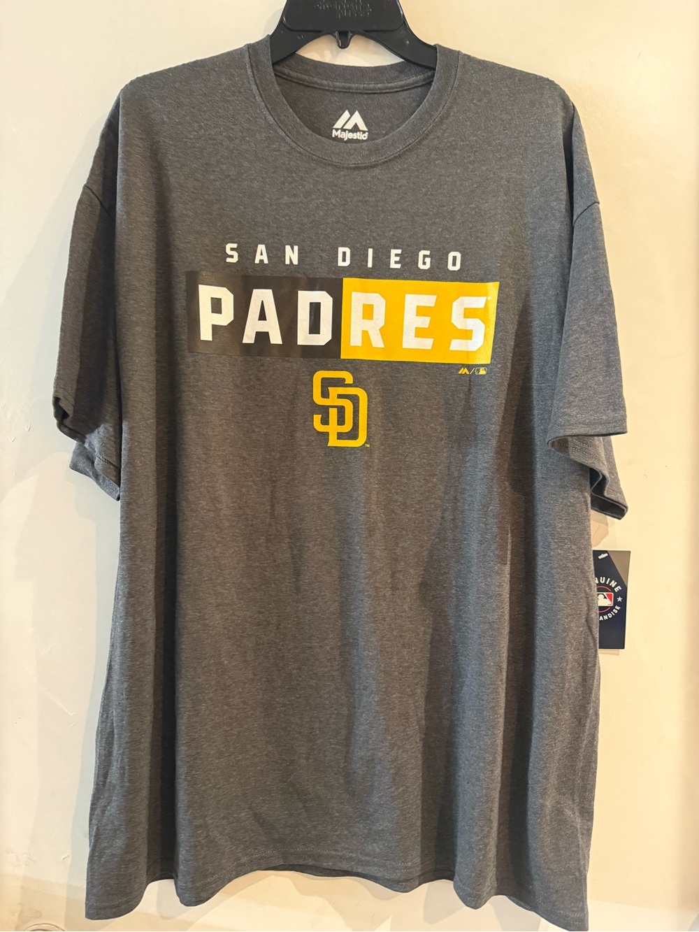 NWT Men's 2XL Fanatics MLB San Diego Padres Charcoal Gray Short Sleeve T-Shirt